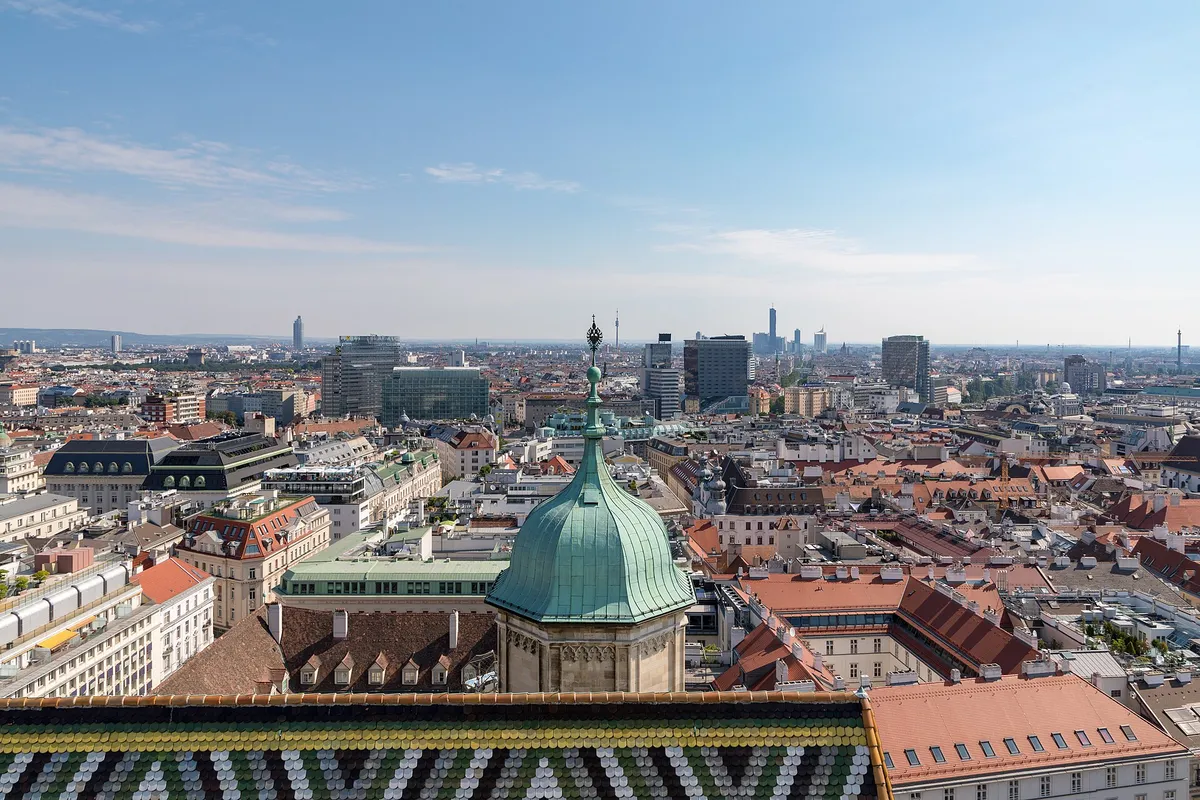 Priemerný plat v Rakúsku 2026